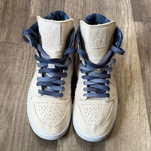 Jordan 1 sand drift midnight navy Athletic Shoes in Cream and Blue